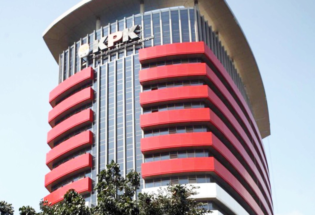 Status Hukum Bupati Tulungagung Ditentukan 1X24 Jam Usai Dikabarkan Terjaring OTT KPK