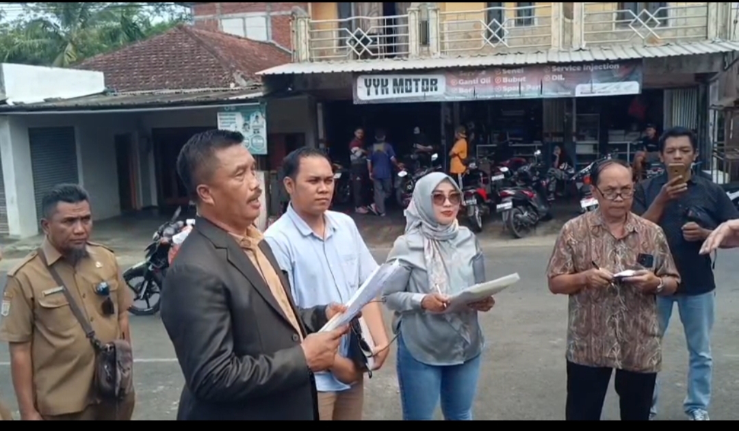 Solicin Dan Suwarni Warga Gedangan Siap Buktikan Di Pengadilan Bahwa Gugatan Suparmiatin Salah Kamar