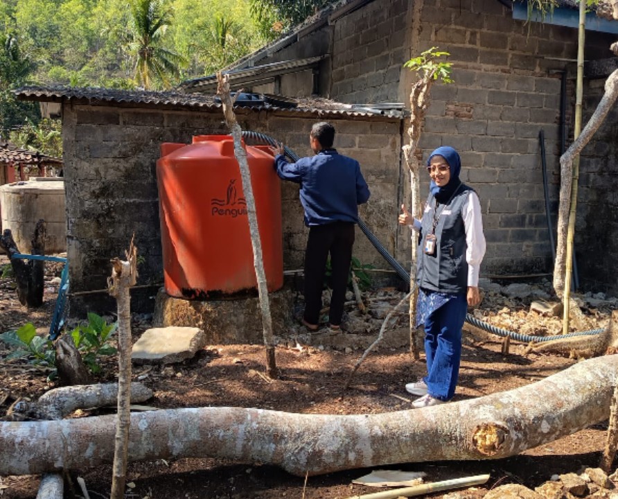 bri-pacitan-salurkan-35000-liter-air-bersih-bantu-warga-terdampak-kekeringan